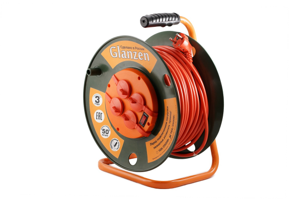 Удлинитель силовой на катушке 50м GLANZEN 4 гн. ПВС 3х1,5мм2 IP44 3500Вт 16А