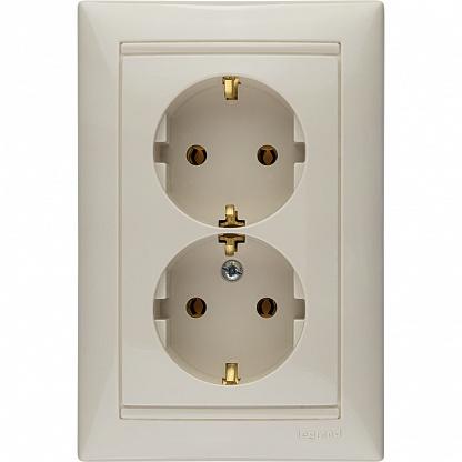 Розетка 2-м СП Valena 16А IP20 2х2P+E с заземл. немецк. стандарт в сборе сл. кость Leg